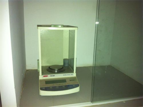 部分化驗設(shè)備